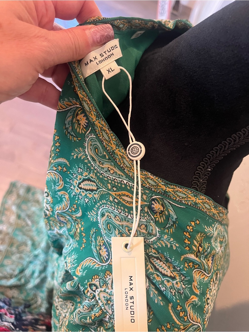 Max Studio Green Paisley Long Sleeve Maxi Dress XL NWT - Picture 2 of 5